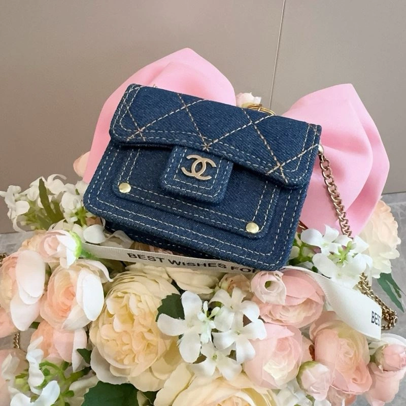 Versatile Chanel Mobile Cases 267692