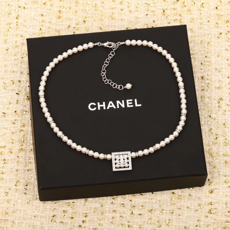 Premium Chanel Necklaces 231025