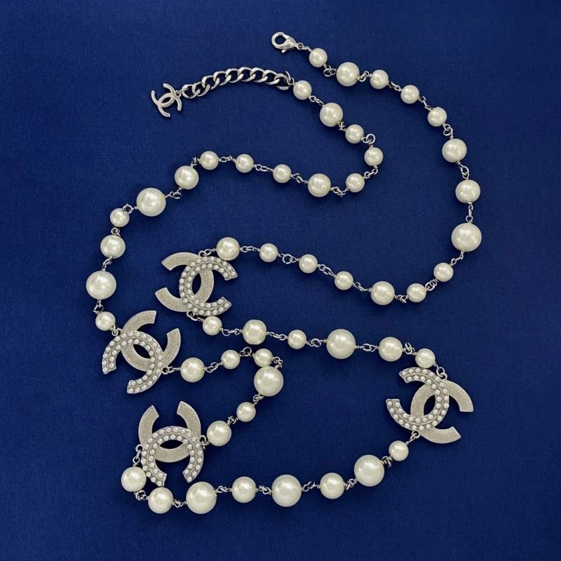 Chanel Necklaces WellDesigned 231109