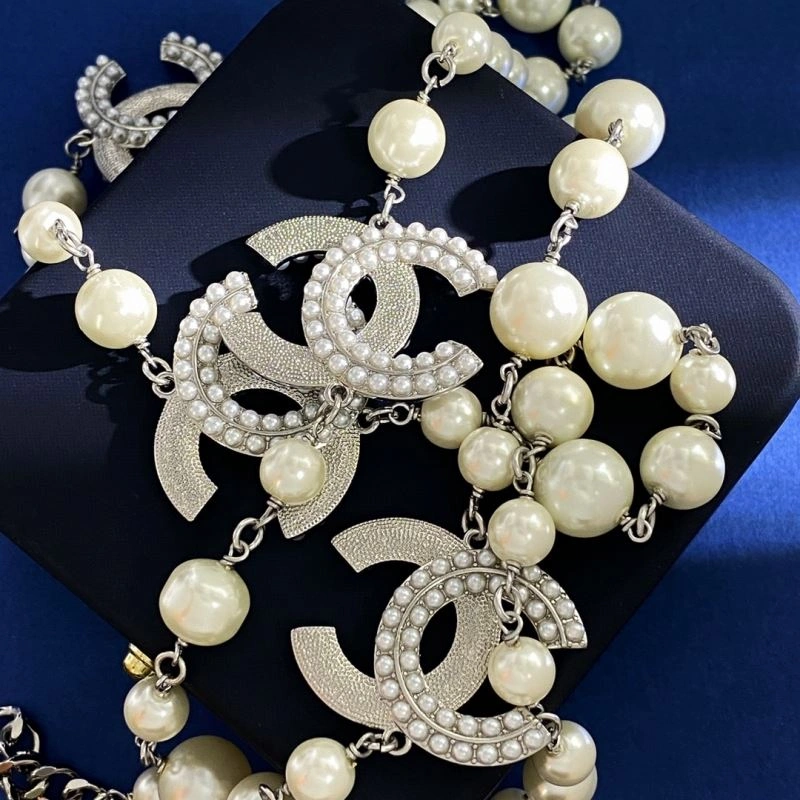 Chanel Necklaces WellDesigned 231109
