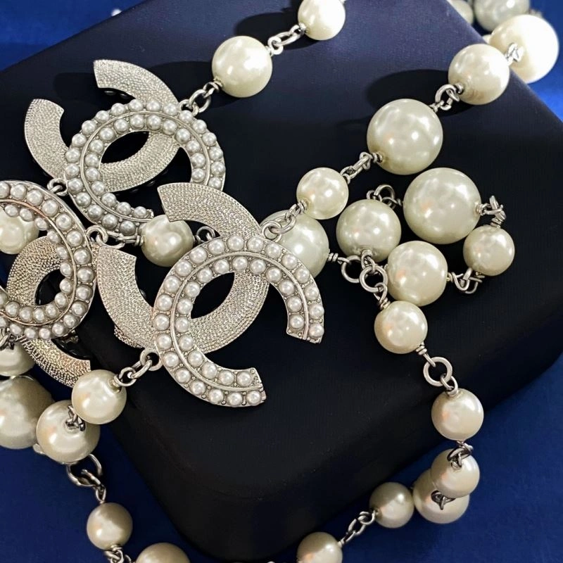 Chanel Necklaces WellDesigned 231109