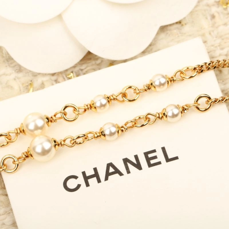 WaterResistant Chanel Necklaces 231047