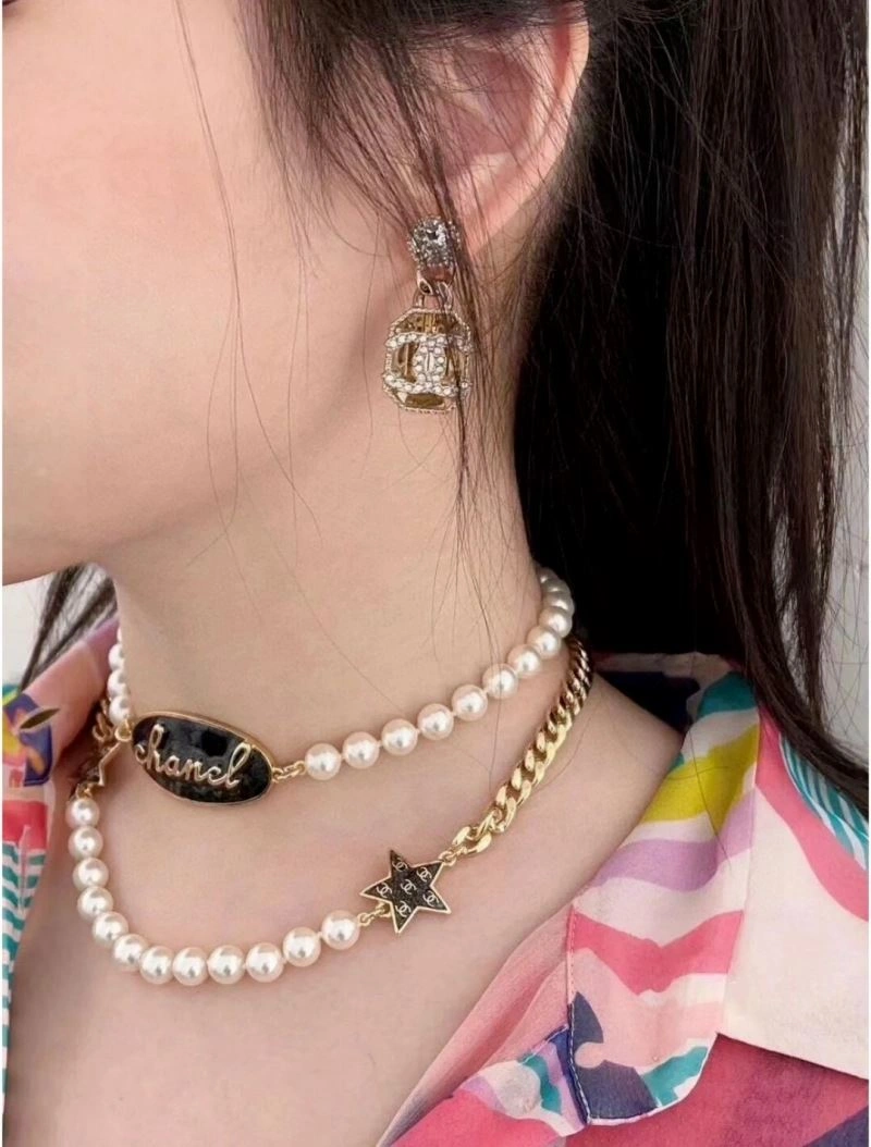Chanel Necklaces EyeCatching 230993