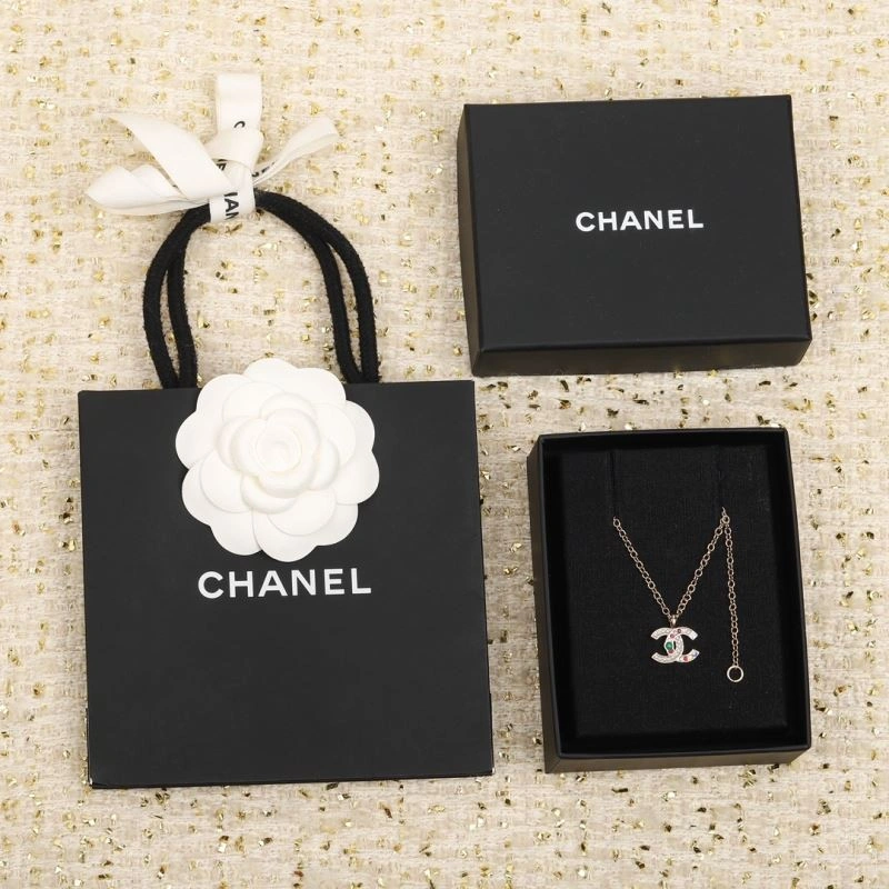 Trendy Chanel Necklaces 231049