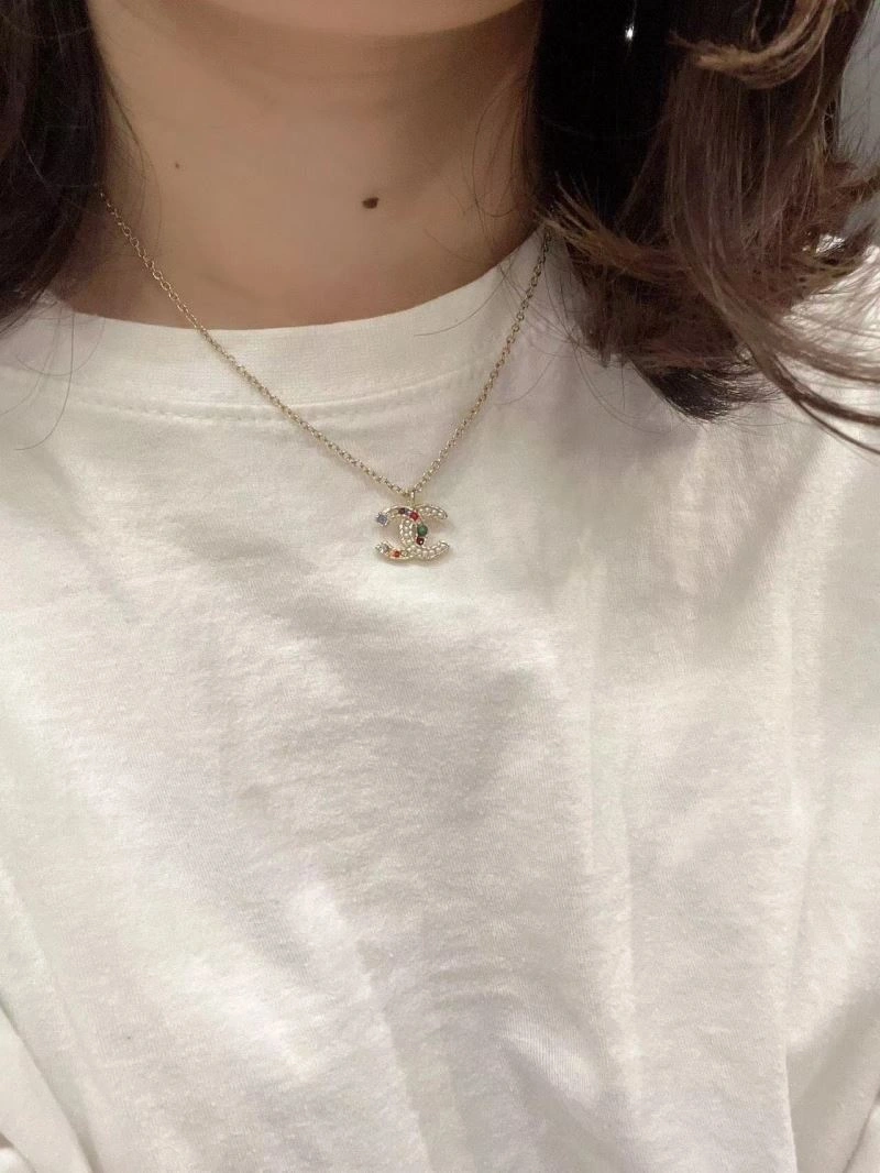 Trendy Chanel Necklaces 231049