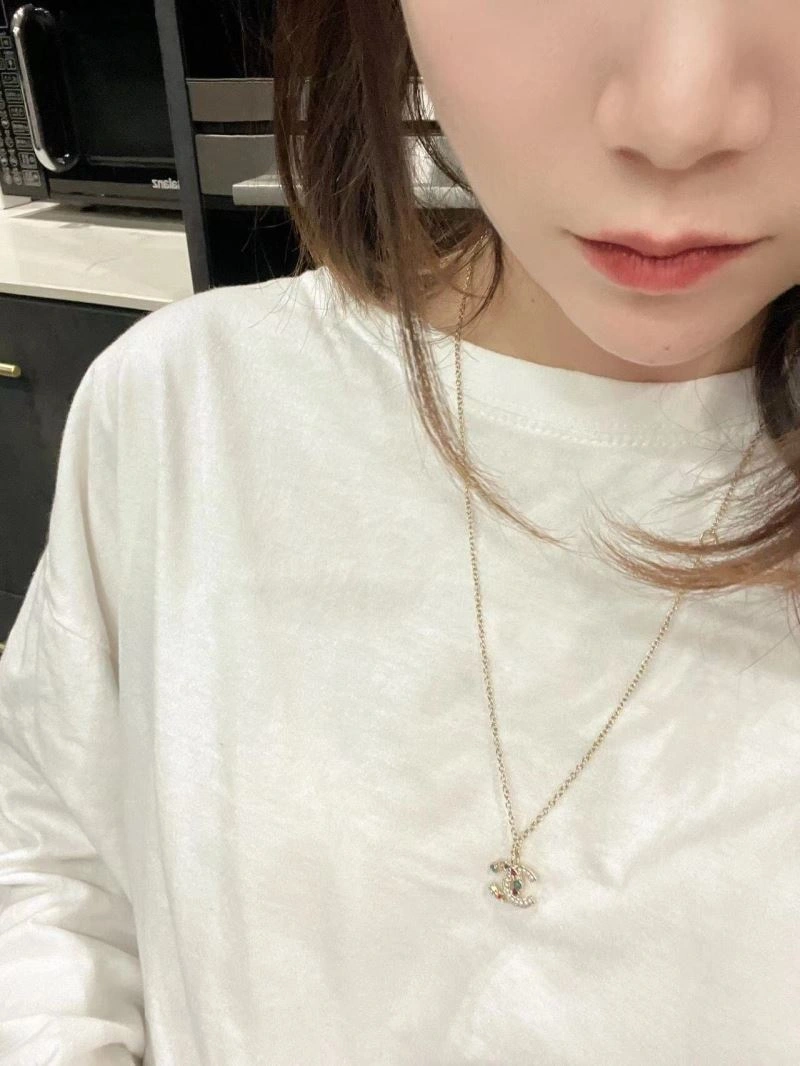 Trendy Chanel Necklaces 231049