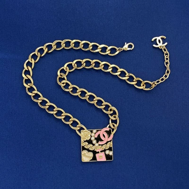 Casual Chanel Necklaces 230983