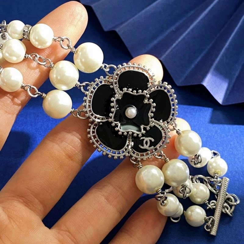 Attractive Chanel Necklaces 231048