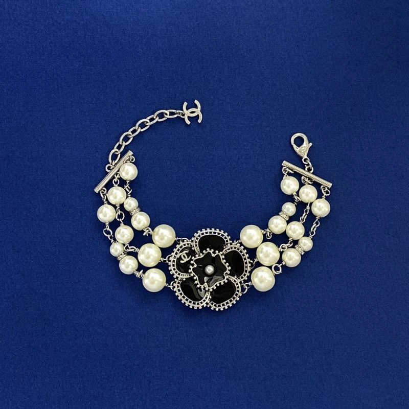 Attractive Chanel Necklaces 231048
