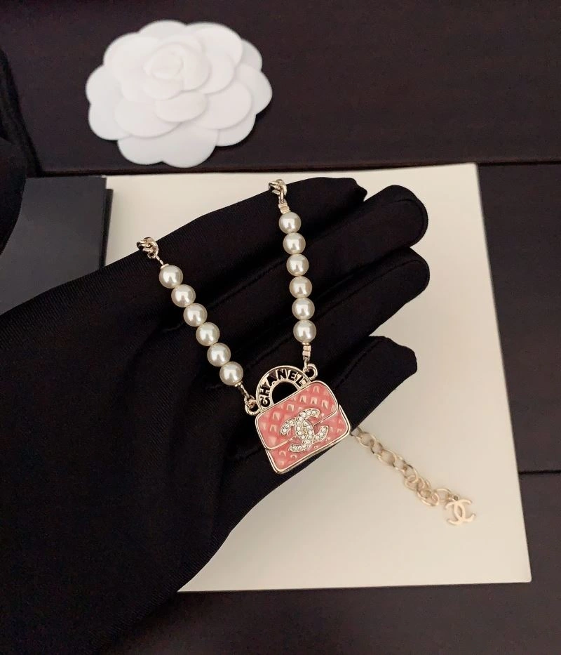 Chanel Necklaces Effortless 230979