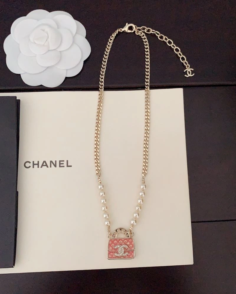 Chanel Necklaces Effortless 230979
