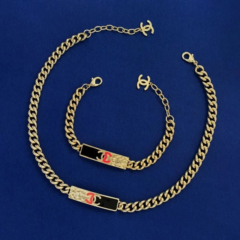 Chanel Necklaces Durable 231008