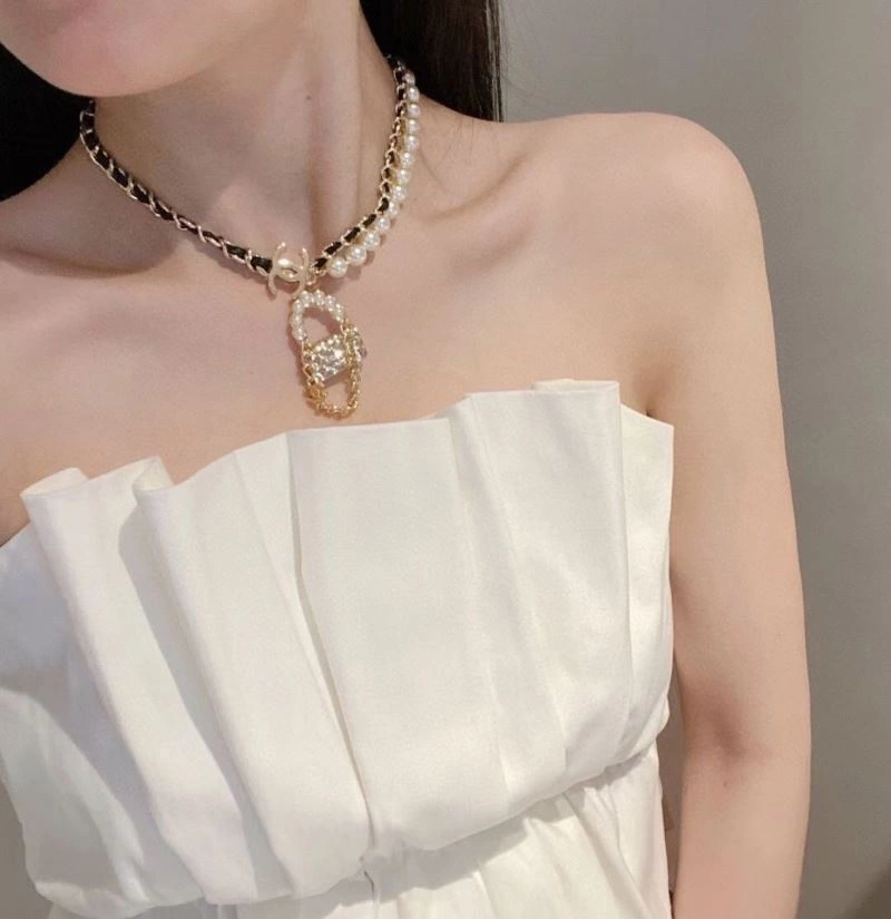 Chanel Necklaces Trendsetting 230980