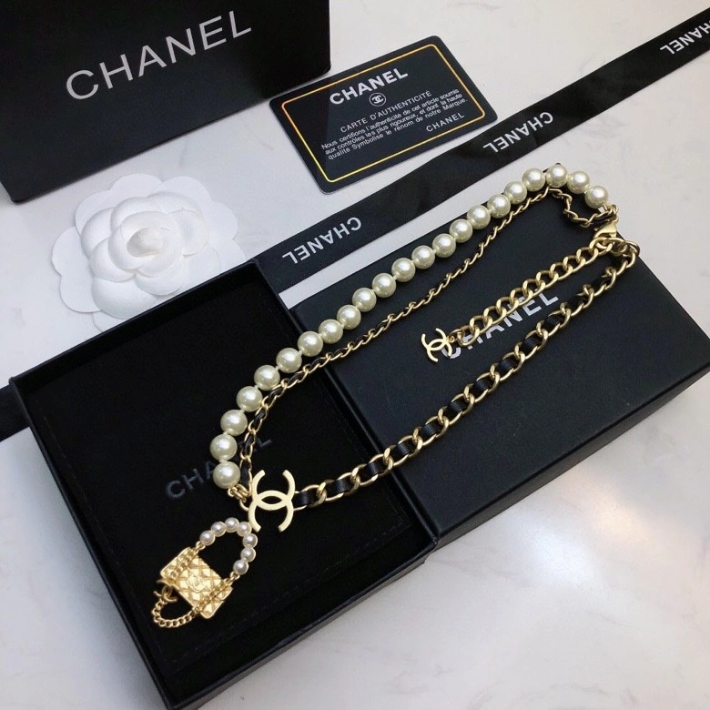 Chanel Necklaces Trendsetting 230980