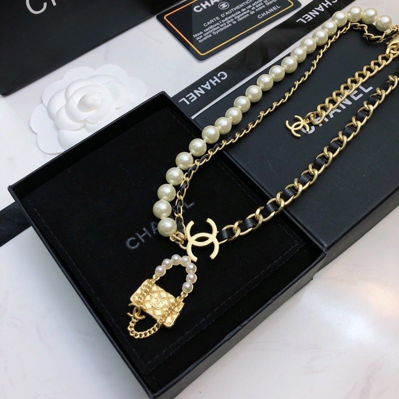 Chanel Necklaces Trendsetting 230980