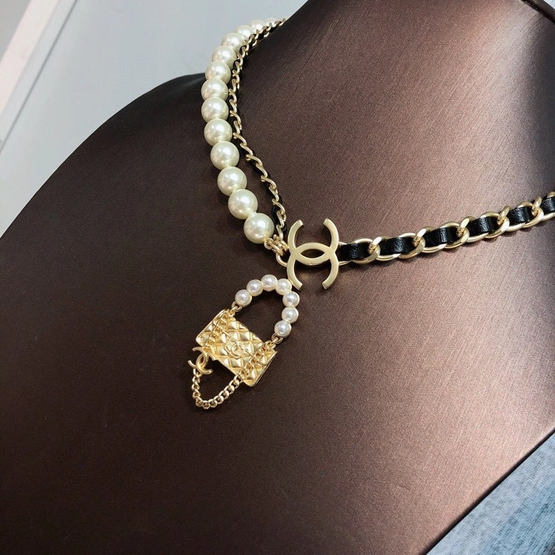 Chanel Necklaces Trendsetting 230980