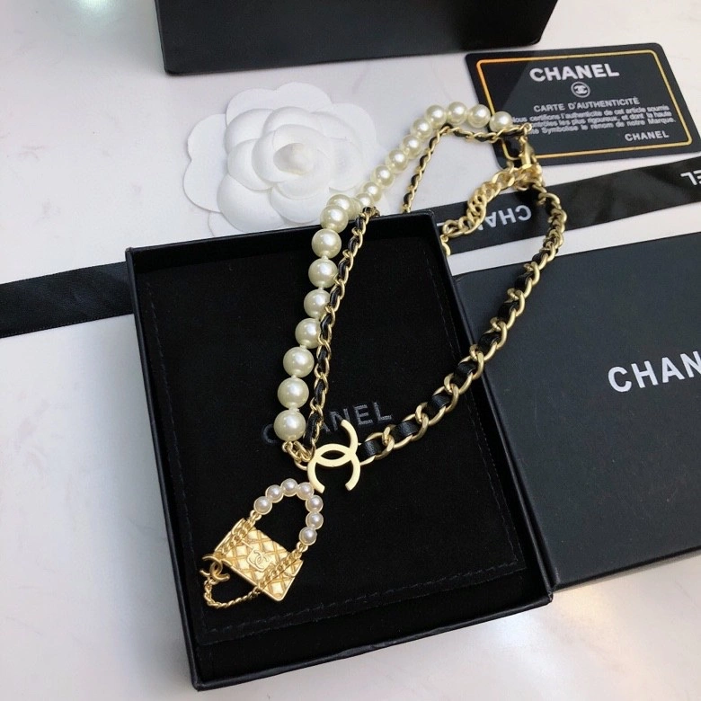 Chanel Necklaces Trendsetting 230980