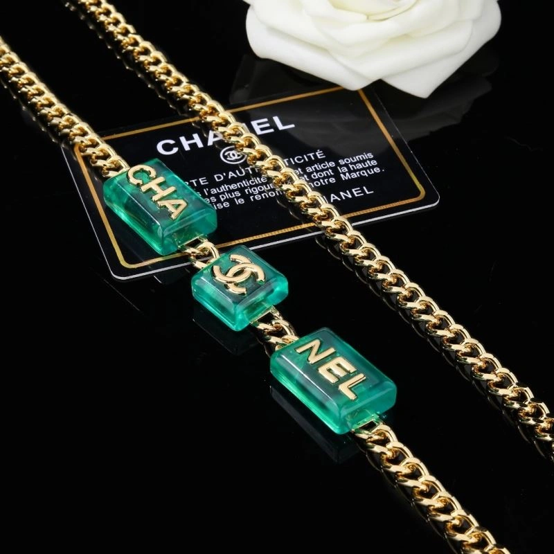 Chanel Necklaces Effortless 231011