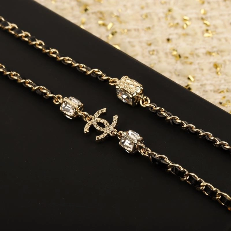 WaterResistant Chanel Necklaces 230926