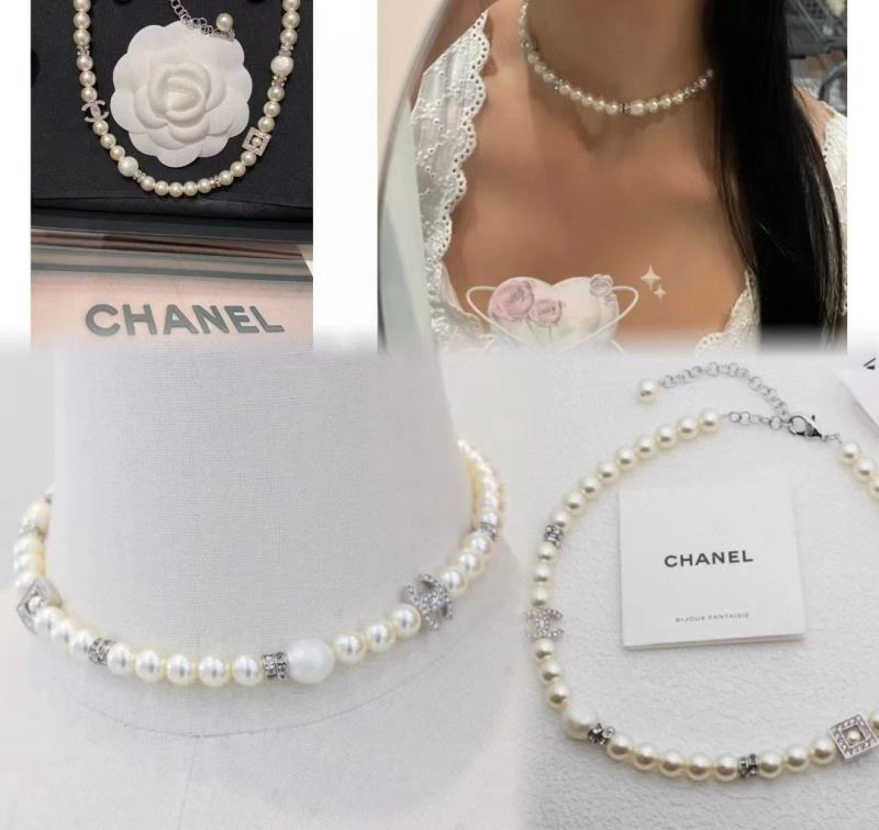 Classic Chanel Necklaces 230919