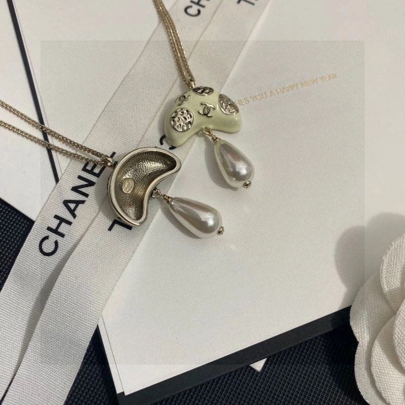 Chanel Necklaces WellDesigned 230922