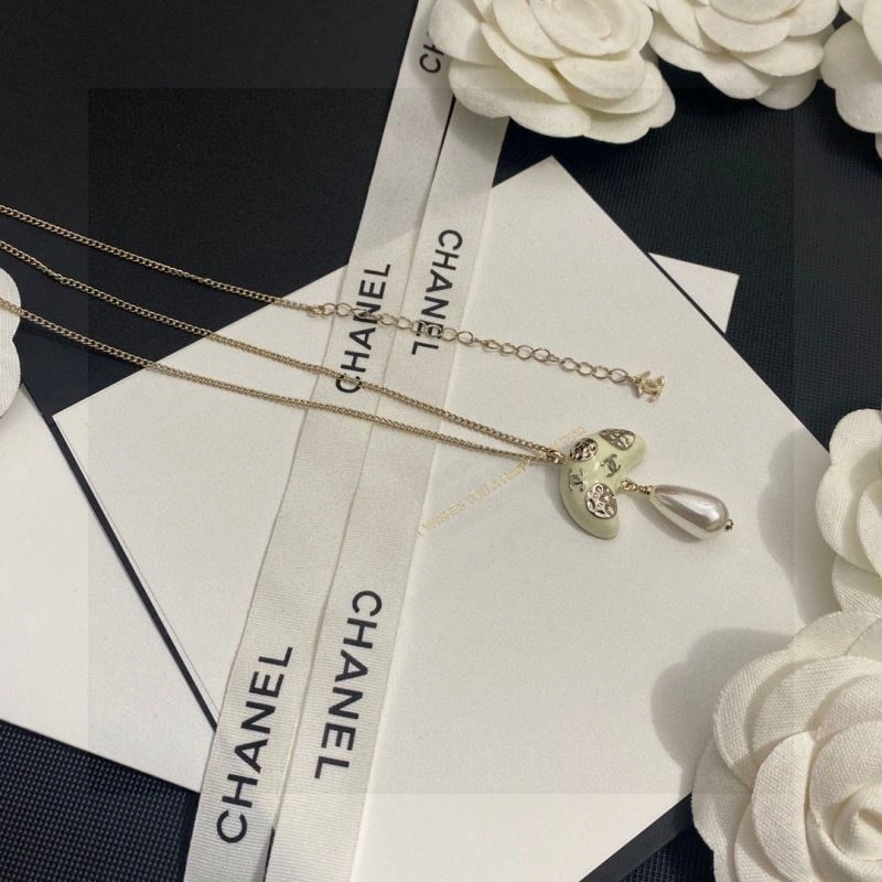 Chanel Necklaces WellDesigned 230922