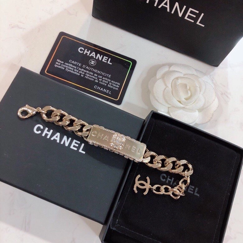 Chanel Necklaces Compact 230992