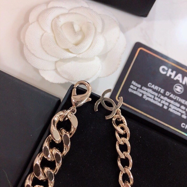 Chanel Necklaces Compact 230992
