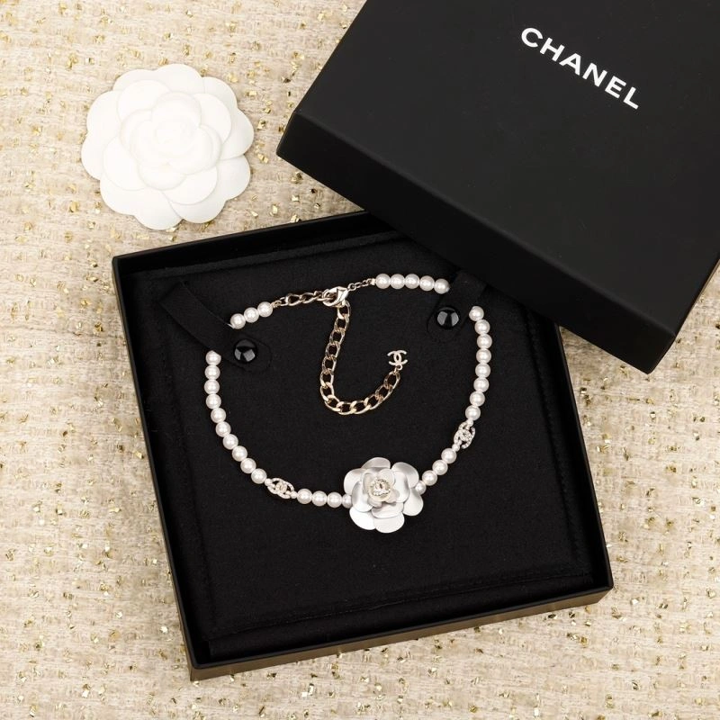 Chanel Necklaces Bright 230904