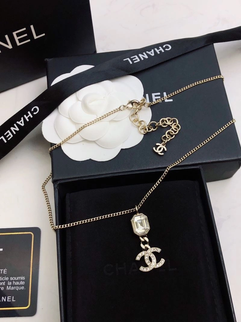 Chanel Necklaces Durable 230946