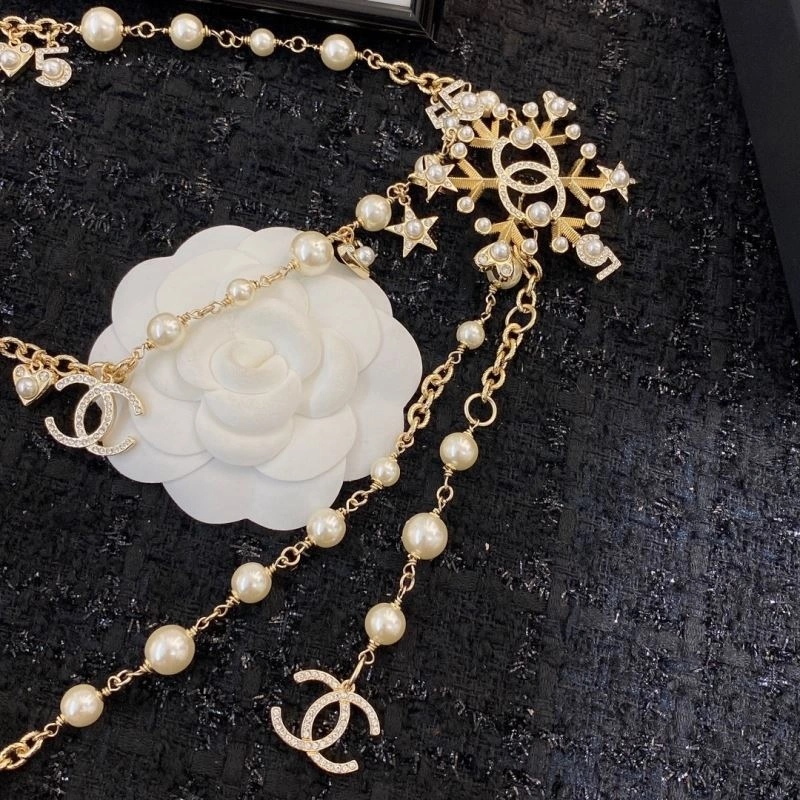 Comfortable Chanel Necklaces 230900