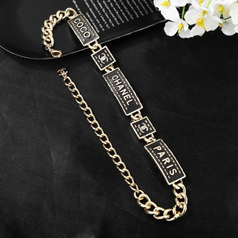Compact Chanel Necklaces 230898