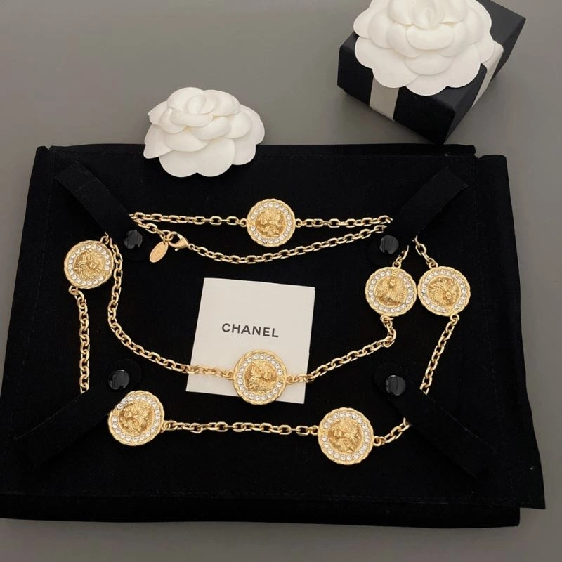 Chanel Necklaces Packable 230899