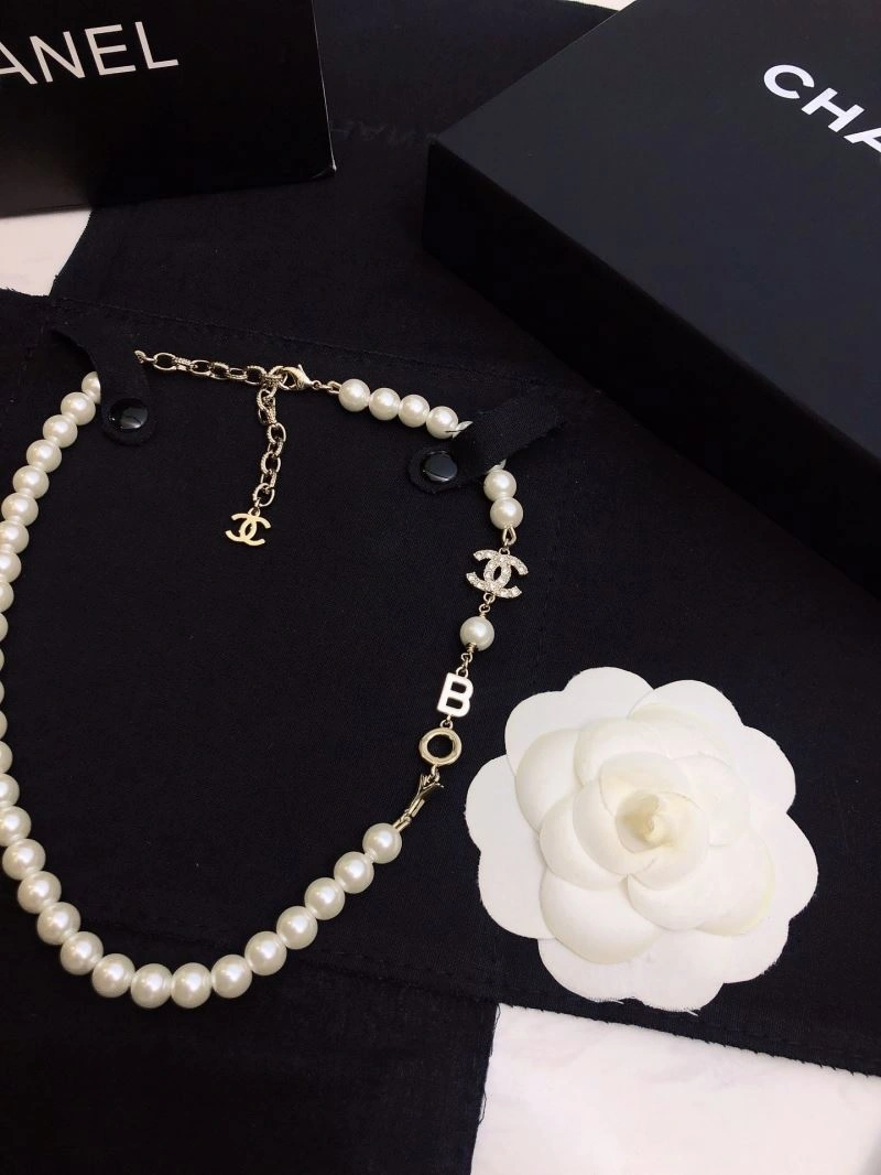 WellDesigned Chanel Necklaces 230923