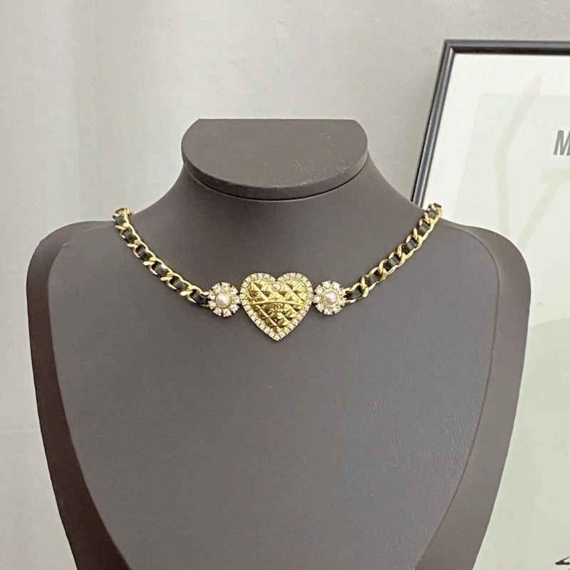 Chanel Necklaces Refined 230892