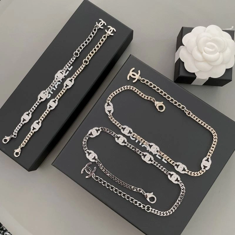 Chanel Necklaces ZipUp 218798