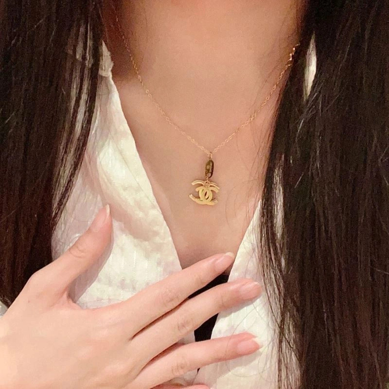 Comfortable Chanel Necklaces 230552