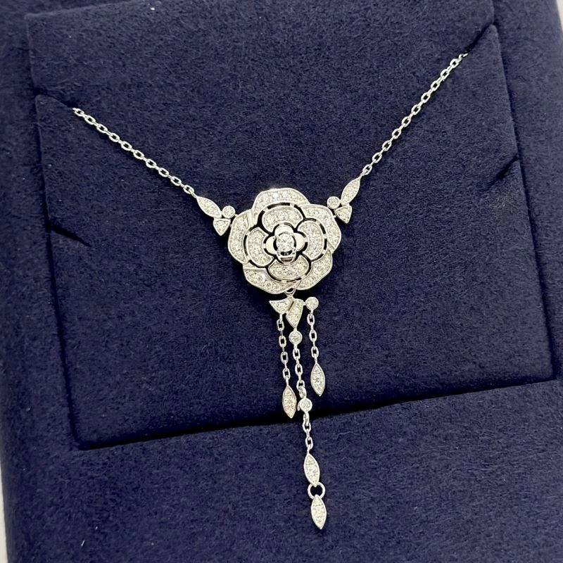 TechFriendly Chanel Necklaces 230512
