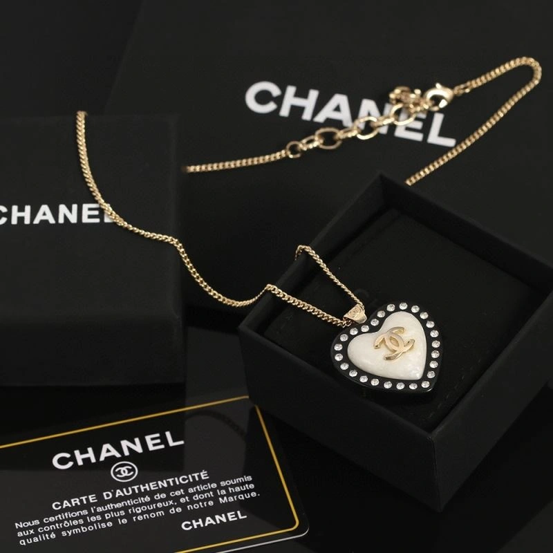 Versatile Chanel Necklaces 230466