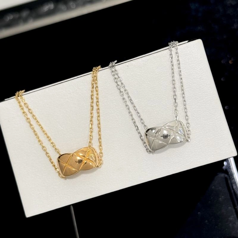Chanel Necklaces Contemporary 230451