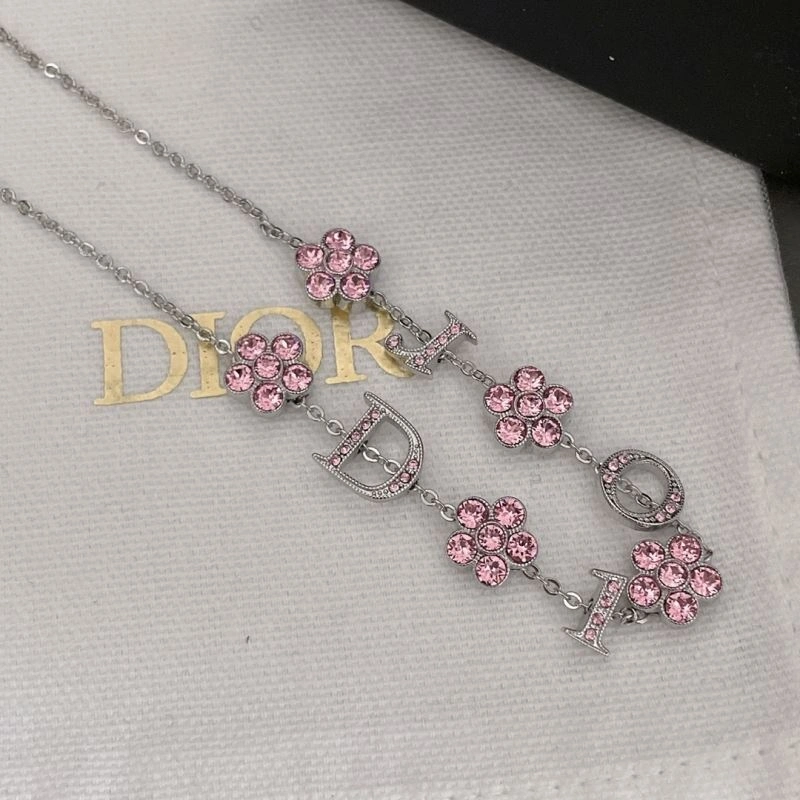 Chanel Necklaces OnTrend 230421