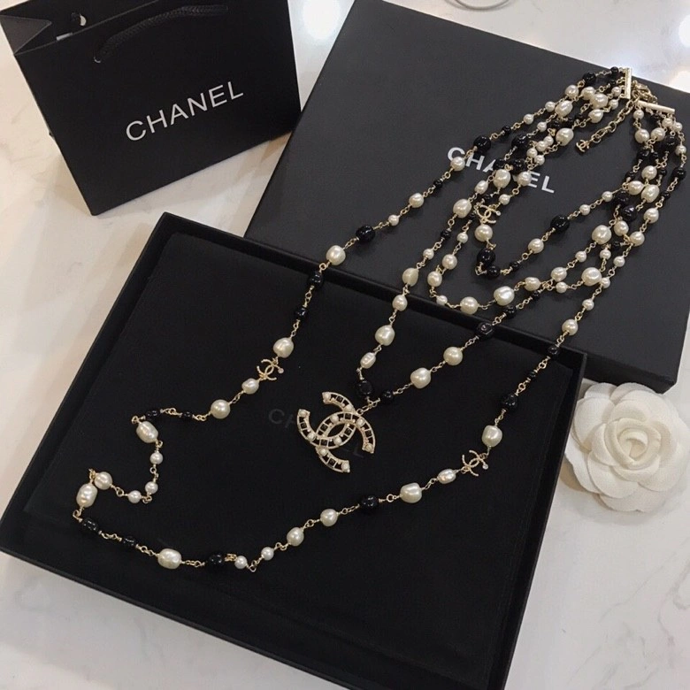 ZipUp Chanel Necklaces 230408