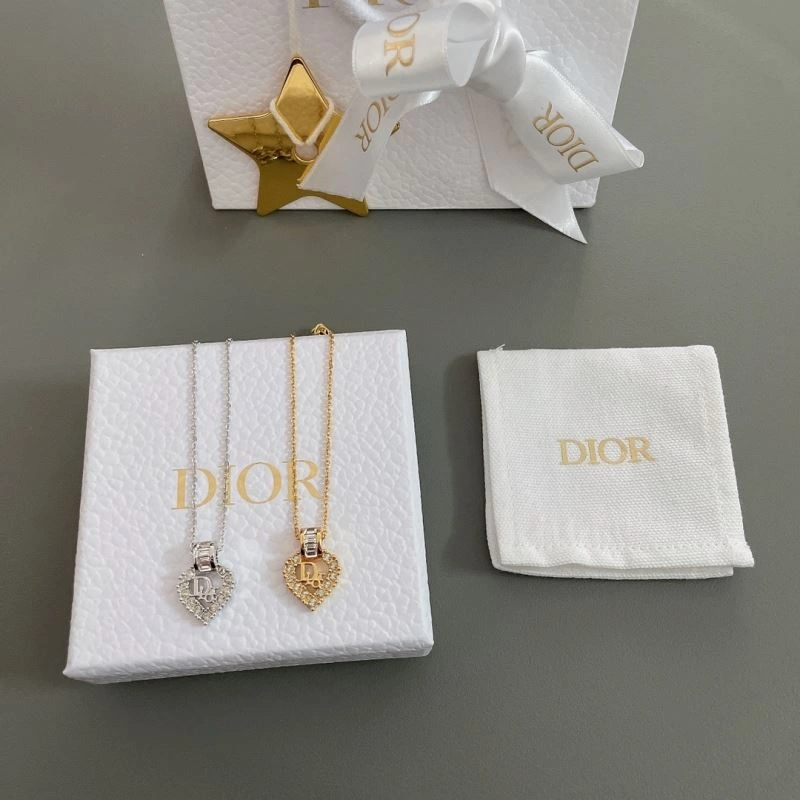 Breathable Chanel Necklaces 230402