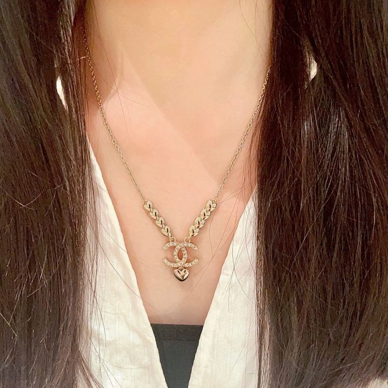 Fashionable Chanel Necklaces 230417