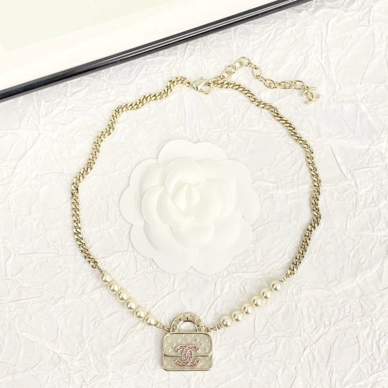 Elegant Chanel Necklaces 232093