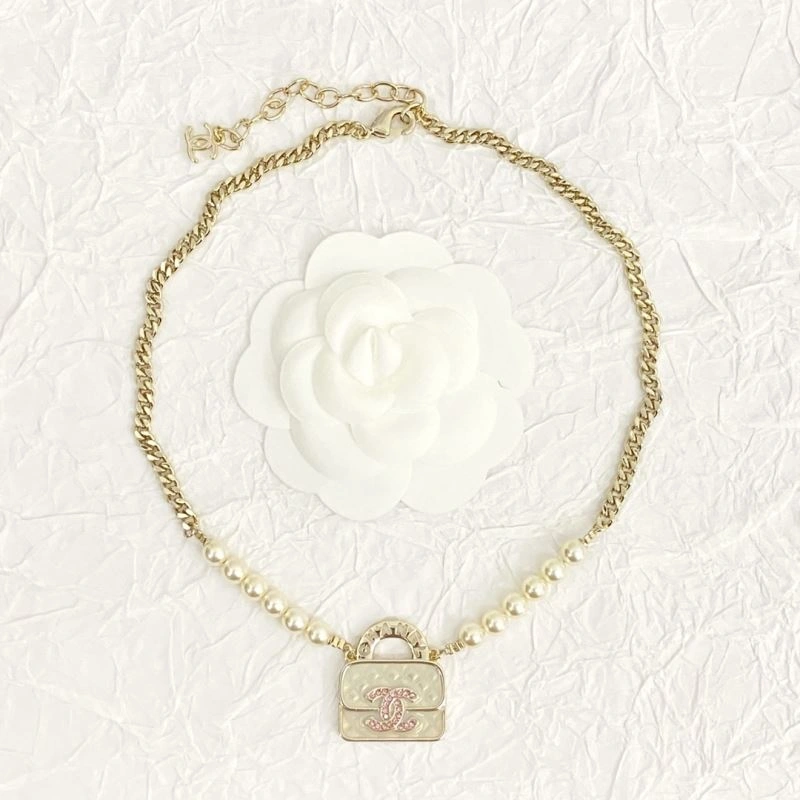 Elegant Chanel Necklaces 232093