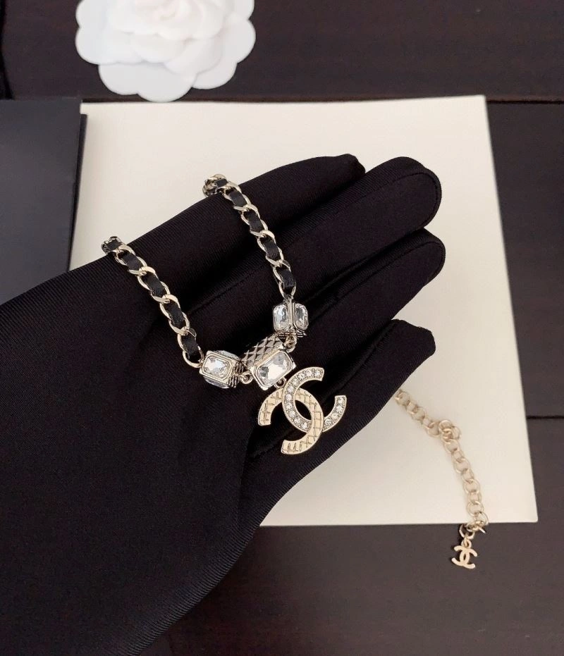 Comfortable Chanel Necklaces 232104