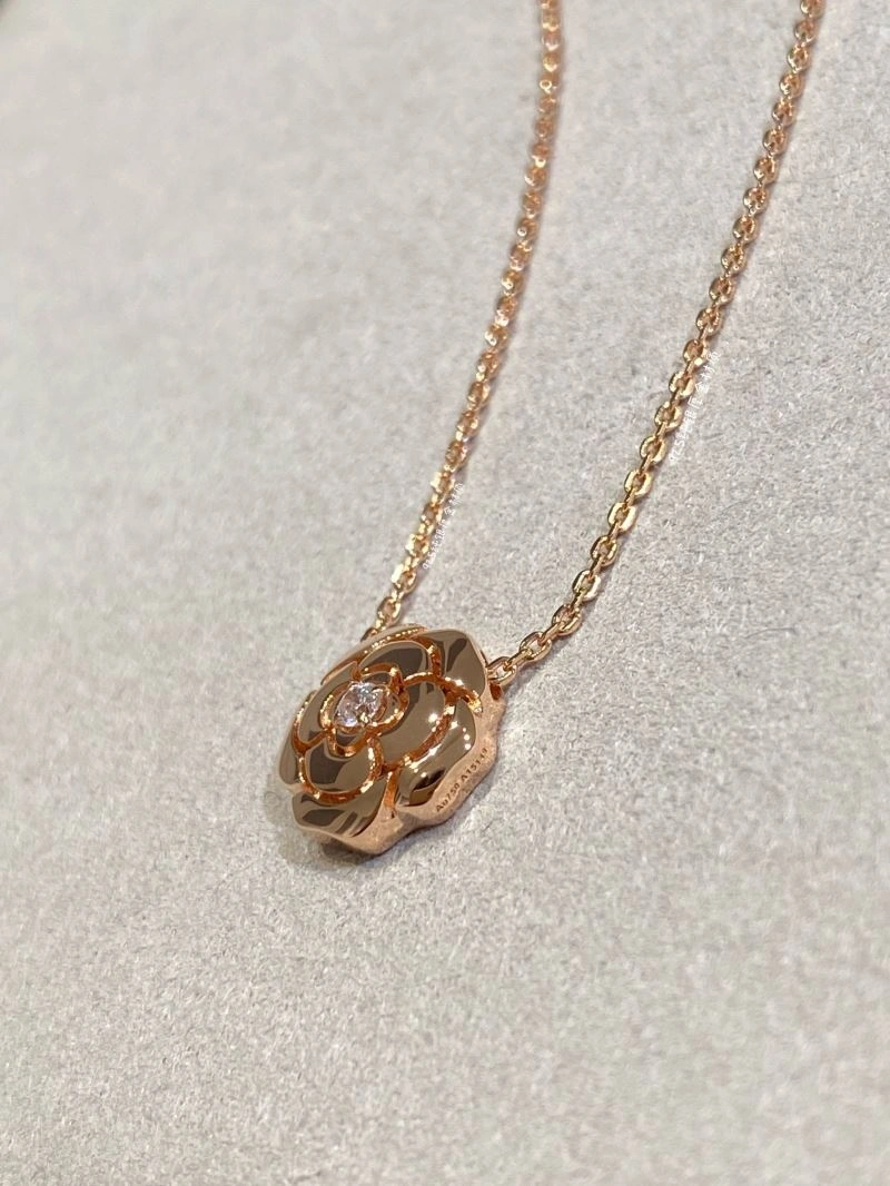 Packable Chanel Necklaces 232101
