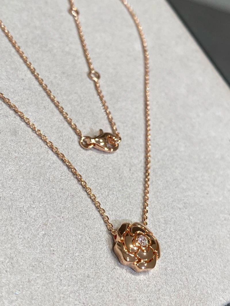Packable Chanel Necklaces 232101