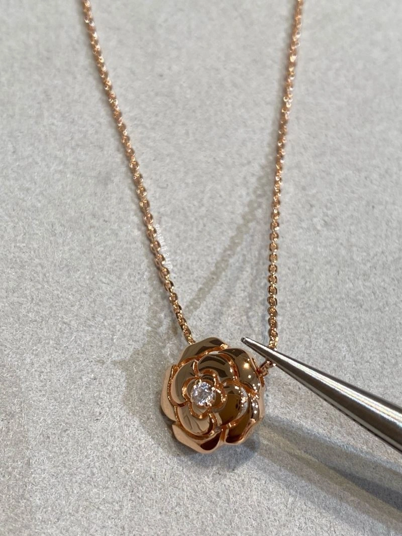 Packable Chanel Necklaces 232101